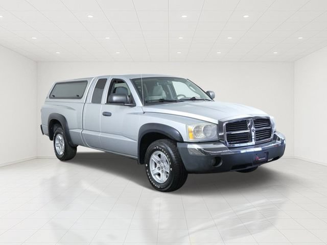 Used 2005 Dodge Dakota SLT RWD image 1