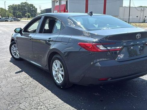 Certified 2025 Toyota Camry LE FWD image 5