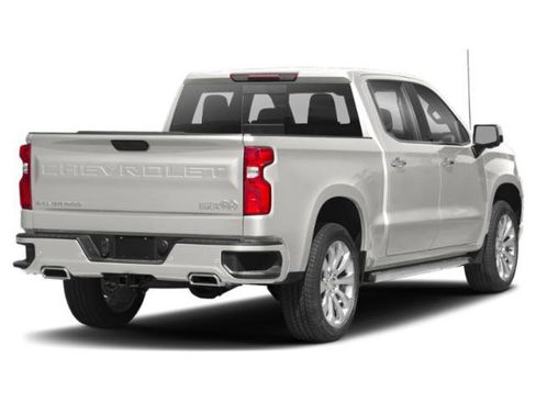 Used 2019 Chevrolet Silverado 1500 High Country w/ Technology Package AWD/4WD image 2