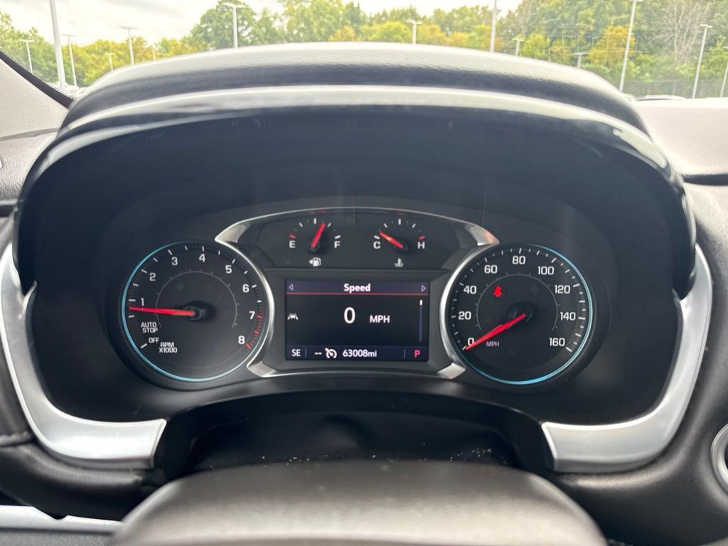 Certified 2022 Chevrolet Traverse LT w/ Midnight/Sport Edition AWD/4WD image 9