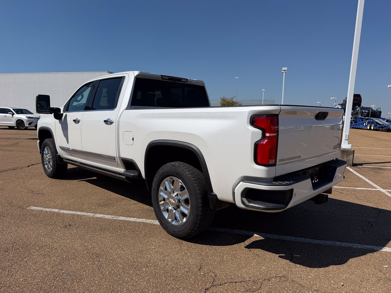 Certified 2024 Chevrolet Silverado 2500 High Country w/ Technology Package AWD/4WD image 6