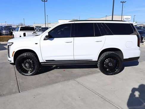 Used 2026 Cadillac Escalade Sport w/ Touring Package image 3