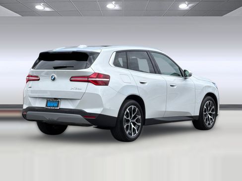 Used 2026 BMW X3 xDrive30i w/ Premium Package AWD/4WD image 9