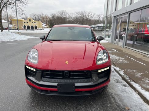 Used 2025 Porsche Macan Turbo image 57