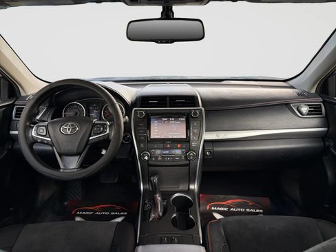 Used 2017 Toyota Camry XSE w/ Moonroof Package FWD image 22