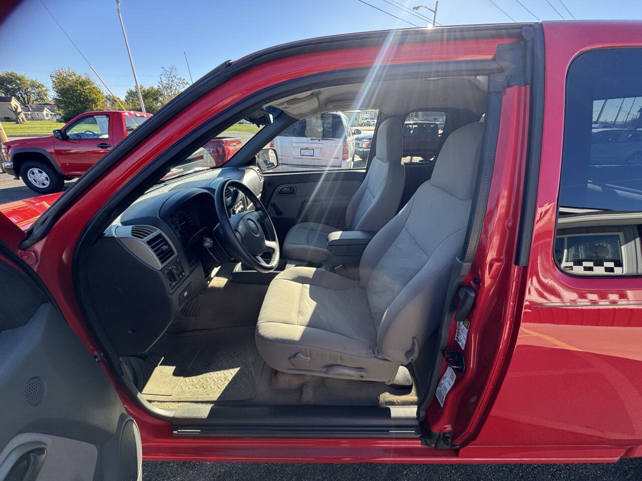 Used 2005 Chevrolet Colorado LS RWD image 17