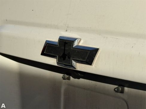 Used 2016 Chevrolet Tahoe LS image 11