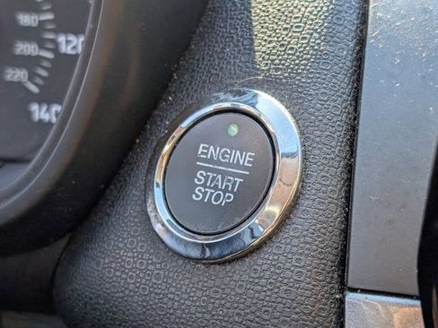 Used 2018 Ford EcoSport SE image 28