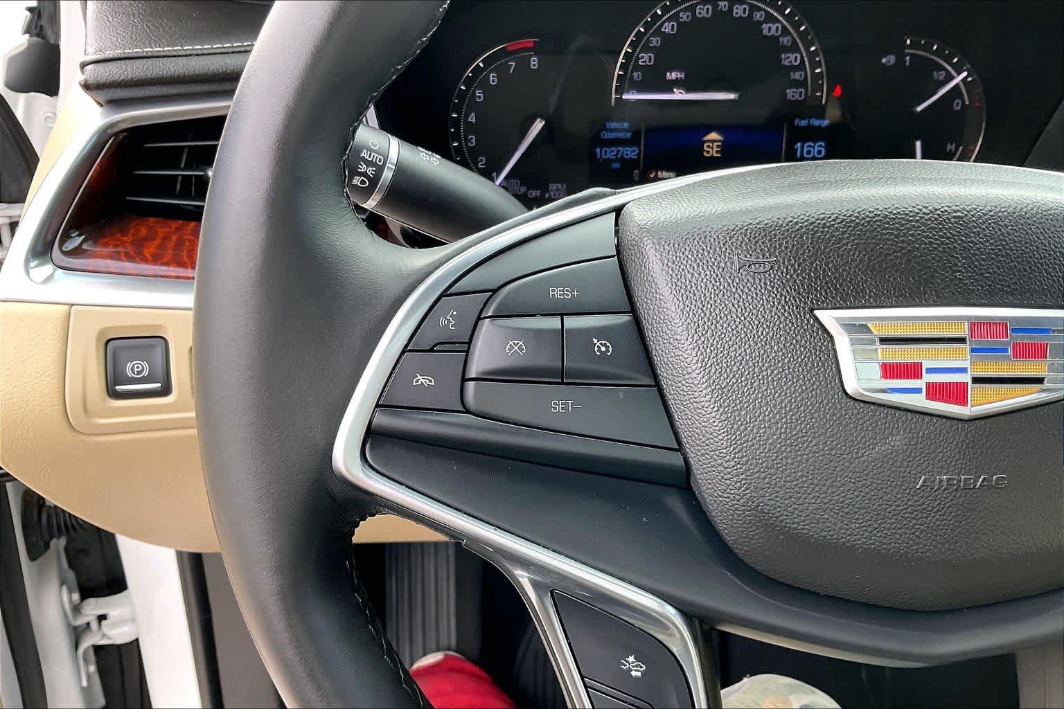 Used 2018 Cadillac XT5 Luxury w/ Driver Awareness Package FWD image 24