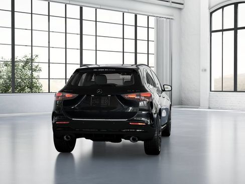 New 2026 Mercedes-Benz GLA 35 AMG 4MATIC image 19