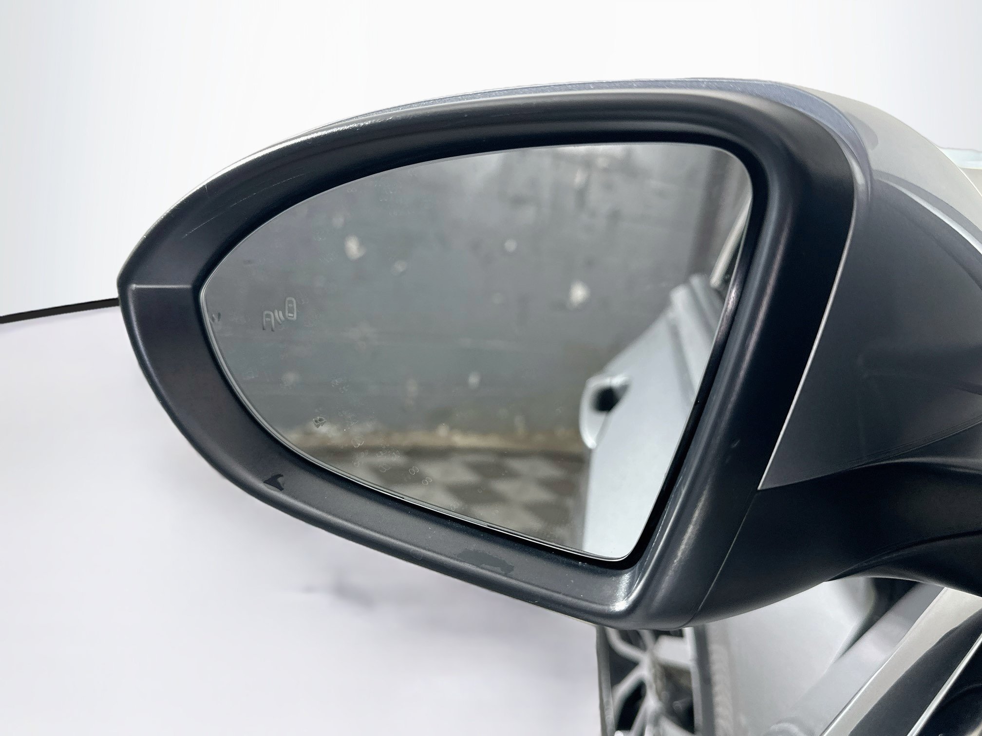 Used 2025 Volkswagen Jetta SE FWD image 16