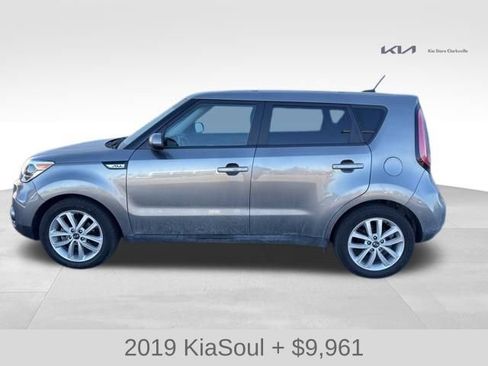 Used 2019 Kia Soul + image 5