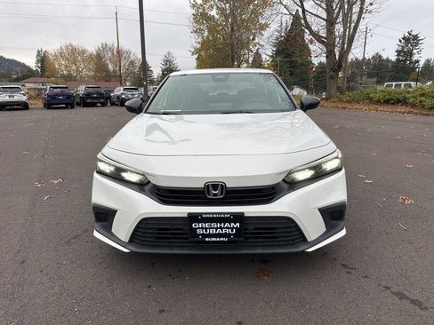 Used 2022 Honda Civic Sport image 2