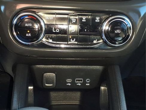 Used 2023 Chevrolet TrailBlazer LT w/ Convenience Package AWD/4WD image 18