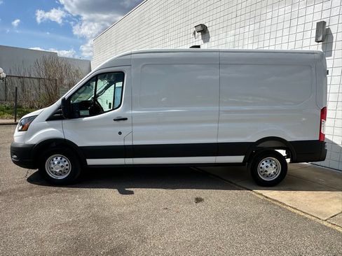 New 2026 Ford Transit 250 148 Medium Roof Extended AWD image 2