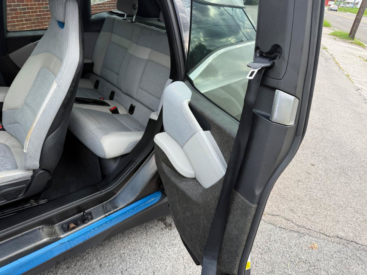 Used 2015 BMW i3 w/ Range Extender RWD image 23