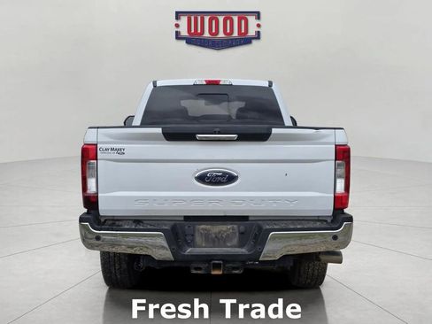 Used 2018 Ford F250 XLT w/ XLT Premium Package image 5