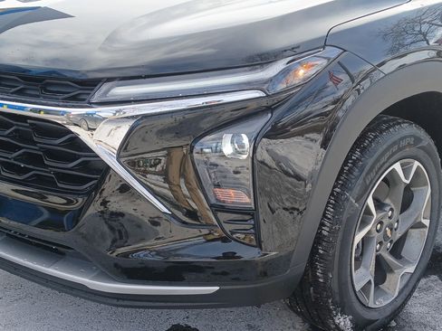 New 2026 Chevrolet Trax LT w/ Driver Confidence Package image 27