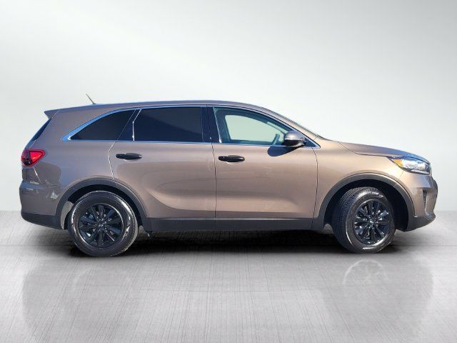 Used 2019 Kia Sorento FWD image 3