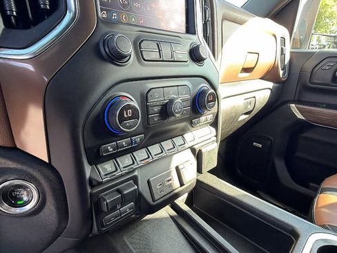 Used 2022 Chevrolet Silverado 3500 High Country w/ Safety Package II AWD/4WD image 14
