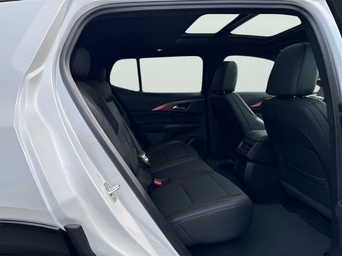 New 2025 Chevrolet Equinox EV RS w/ Convenience Package II image 12