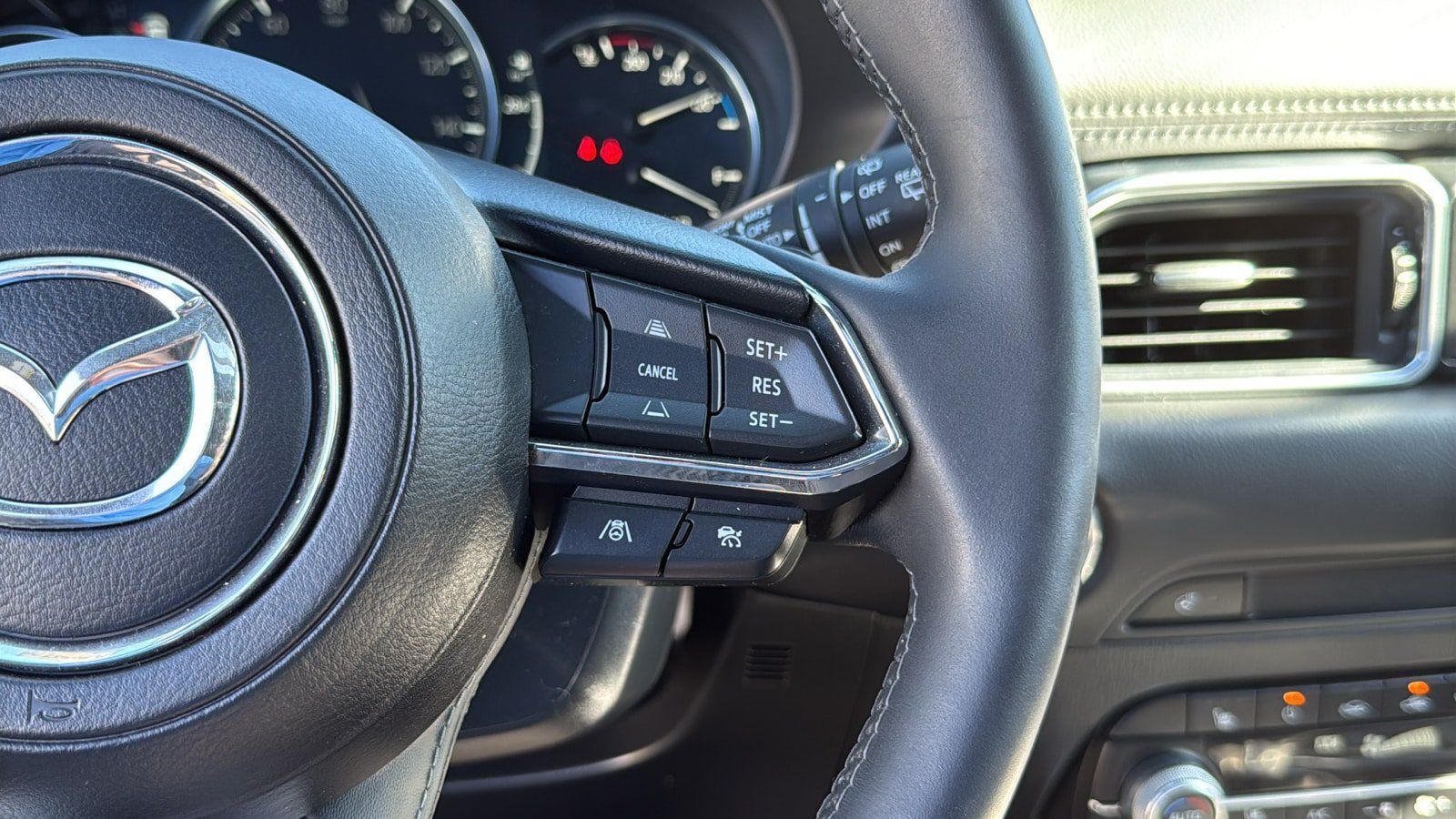 Certified 2025 MAZDA CX-5 Signature AWD/4WD image 13