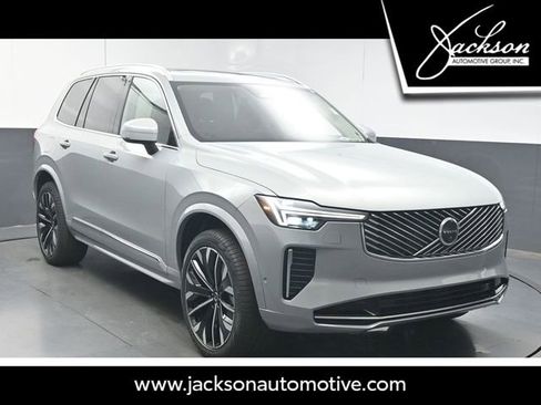 New 2026 Volvo XC90 B5 Plus w/ Protection Package Premier AWD/4WD image 1