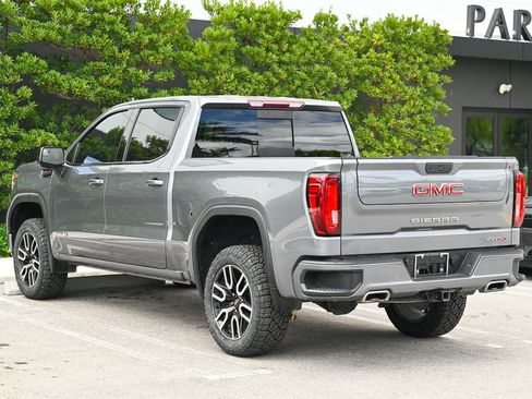Used 2022 GMC Sierra 1500 AT4 w/ AT4 Preferred Package AWD/4WD image 4