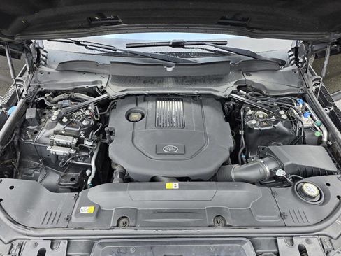 Used 2017 Land Rover Range Rover Sport HSE image 40