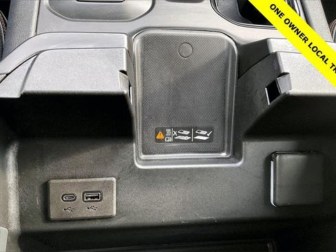 Used 2024 GMC Sierra 1500 AT4 w/ Technology Package image 33