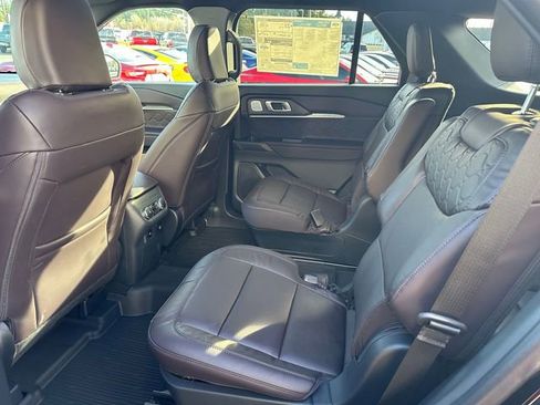 New 2026 Ford Explorer Platinum w/ LUX Leather Package image 11