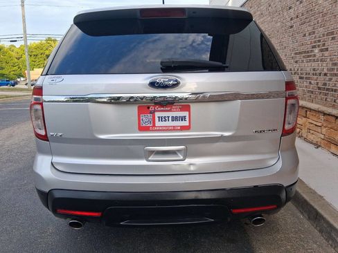 Used 2013 Ford Explorer XLT FWD image 4