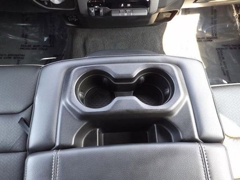 Used 2024 RAM 1500 Laramie image 13