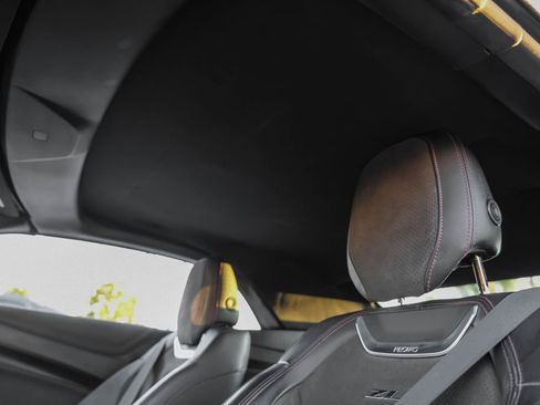 Used 2020 Chevrolet Camaro ZL1 image 33