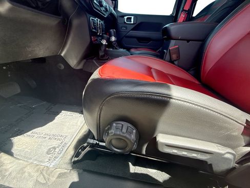 Used 2023 Jeep Wrangler Unlimited Rubicon 4xe AWD/4WD image 14