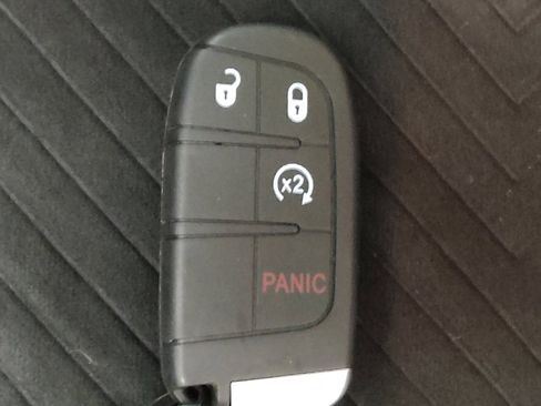 Used 2018 FIAT 500X Trekking image 32