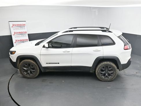 Used 2019 Jeep Cherokee Latitude image 13