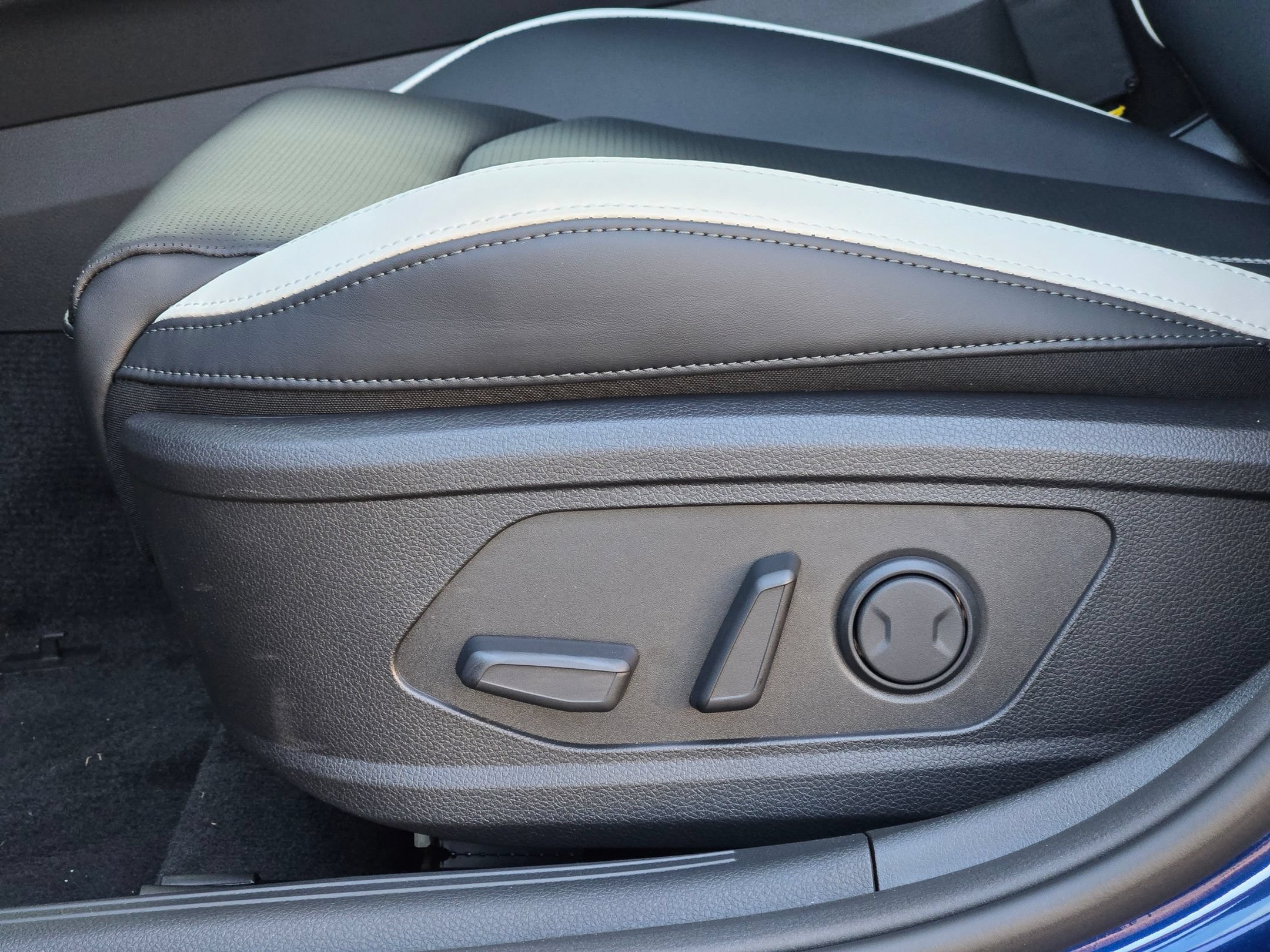 New 2026 Kia K5 GT-Line w/ GT-Line Premium Package FWD image 18
