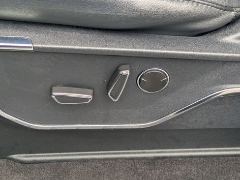 Used 2022 Ford F150 Lariat w/ Equipment Group 502A High AWD/4WD image 21