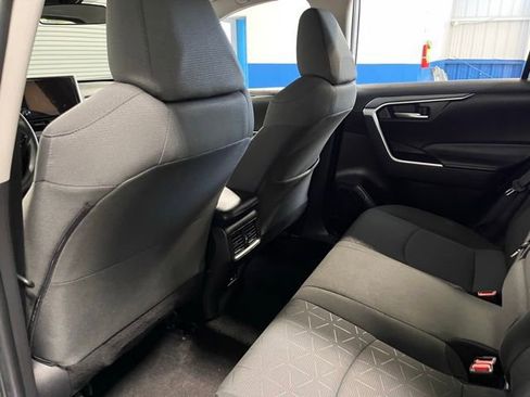 Used 2023 Toyota RAV4 XLE FWD image 18