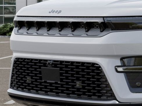 New 2026 Jeep Grand Wagoneer L Summit AWD/4WD image 11