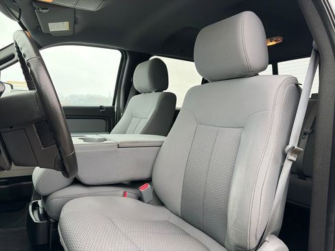 Used 2013 Ford F150 XLT w/ Luxury Equipment Group image 19