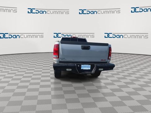 Used 2009 GMC Sierra 2500 SLT w/ SLT Convenience Package AWD/4WD image 7