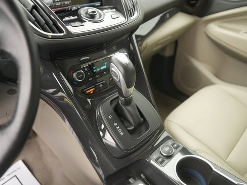 Used 2015 Ford Escape Titanium image 27