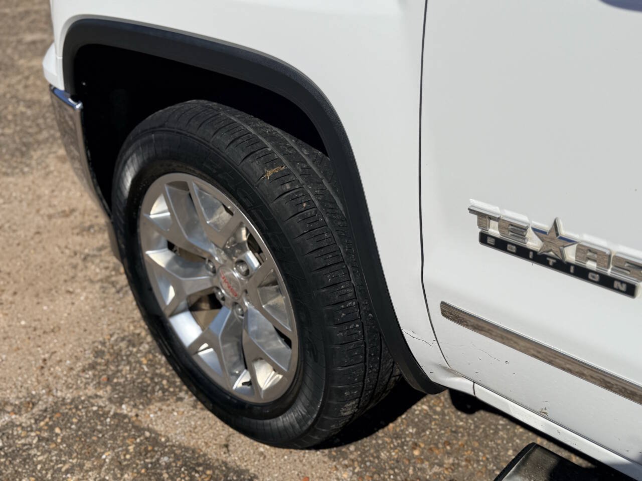 Used 2018 GMC Sierra 1500 SLT w/ Texas SLT Premium Package RWD image 10