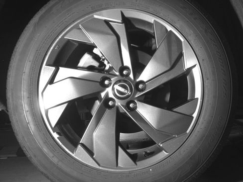 Used 2025 Nissan Rogue SV FWD image 15