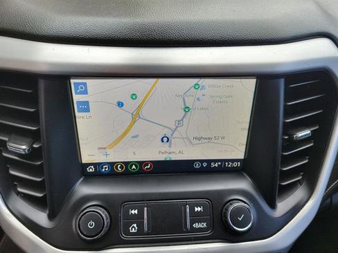 Used 2022 GMC Acadia SLT w/ Elevation Edition image 9