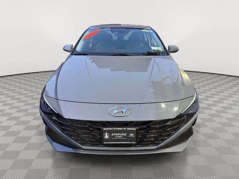 Used 2023 Hyundai Elantra Limited w/ Cargo Package FWD image 6