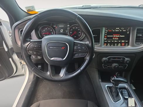 Used 2023 Dodge Charger SXT RWD image 10