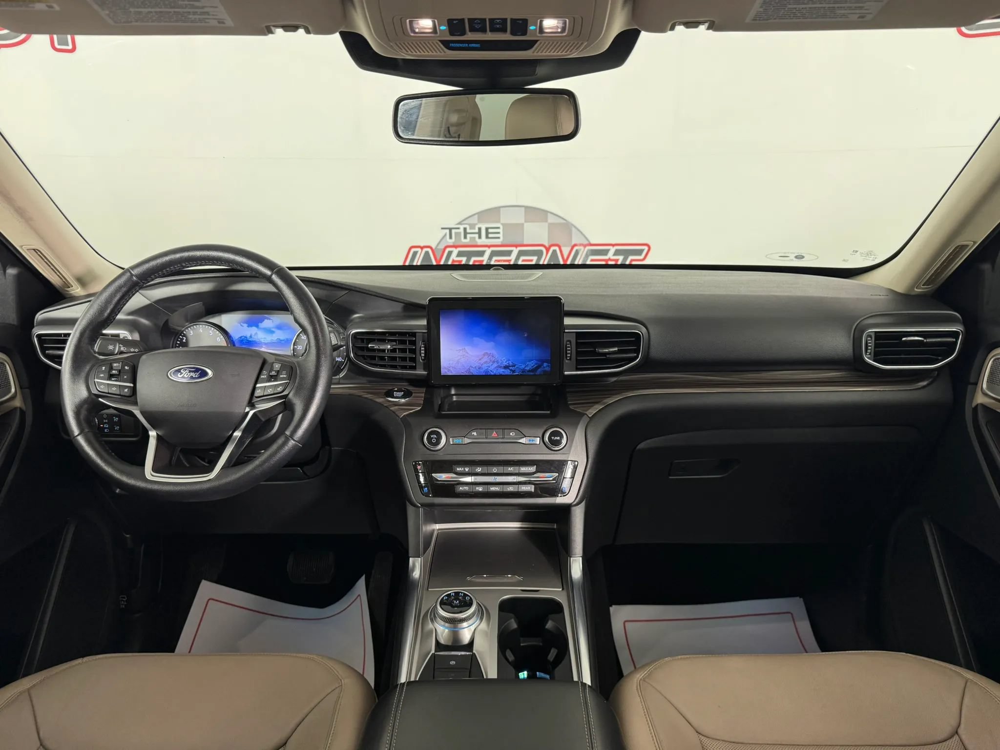 Used 2020 Ford Explorer Limited AWD/4WD image 11